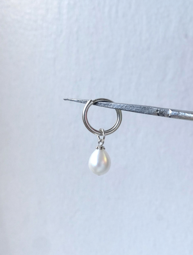 HUGGIE X PEARL SILVER